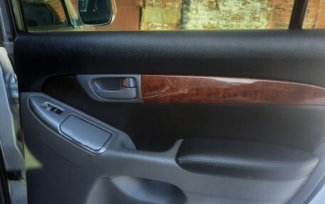 Toyota Land Cruiser Prado 120 рестайлинг, 2006 год, 2 150 000 рублей, 21 фотография