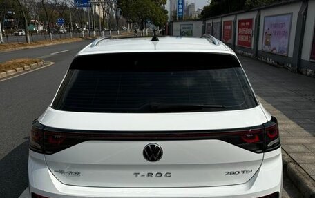 Volkswagen T-Roc I, 2024 год, 1 985 000 рублей, 5 фотография