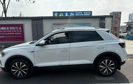 Volkswagen T-Roc I, 2024 год, 1 985 000 рублей, 7 фотография