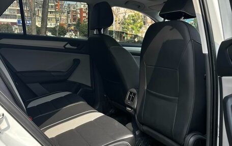 Volkswagen T-Roc I, 2024 год, 1 985 000 рублей, 13 фотография