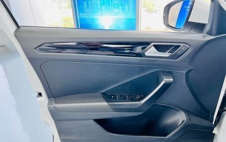 Volkswagen T-Roc I, 2024 год, 1 975 000 рублей, 18 фотография