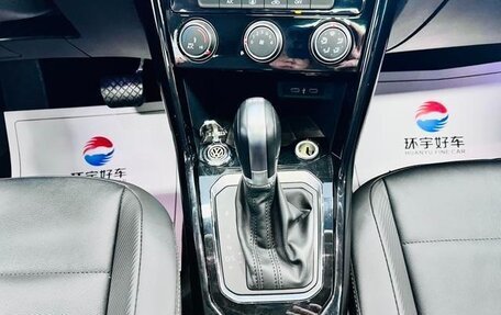 Volkswagen T-Roc I, 2024 год, 1 975 000 рублей, 15 фотография