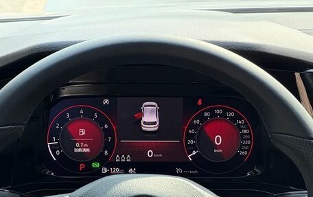 Volkswagen Golf VIII, 2022 год, 1 803 000 рублей, 12 фотография