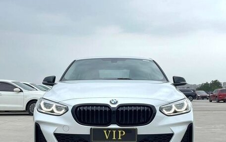 BMW 1 серия, 2023 год, 1 702 000 рублей, 2 фотография
