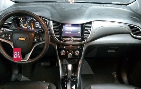 Chevrolet Trax, 2022 год, 1 350 000 рублей, 7 фотография