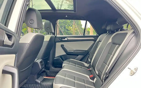 Volkswagen T-Roc I, 2023 год, 1 650 178 рублей, 11 фотография