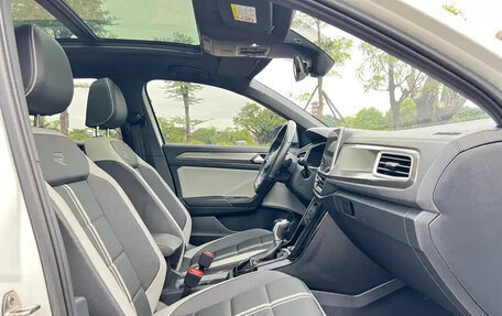 Volkswagen T-Roc I, 2023 год, 1 650 178 рублей, 17 фотография