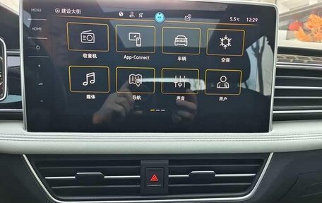 Volkswagen Tiguan II, 2022 год, 1 750 000 рублей, 11 фотография