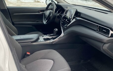 Toyota Camry, 2021 год, 3 000 000 рублей, 4 фотография