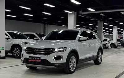 Volkswagen T-Roc I, 2022 год, 1 654 020 рублей, 1 фотография