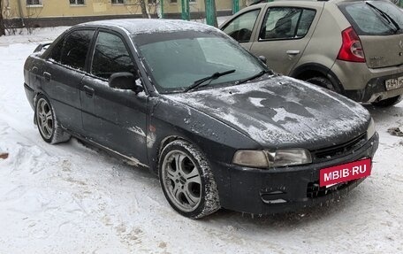 Mitsubishi Mirage VI рестайлинг, 1996 год, 215 000 рублей, 4 фотография