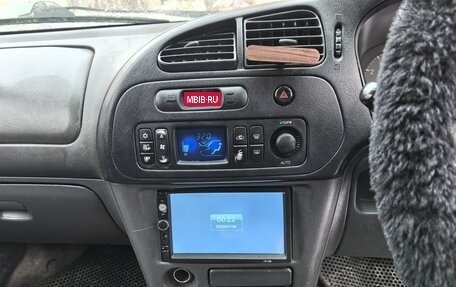 Mitsubishi Mirage VI рестайлинг, 1996 год, 215 000 рублей, 7 фотография