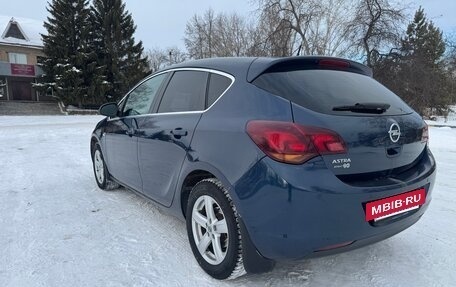 Opel Astra J, 2011 год, 730 000 рублей, 4 фотография