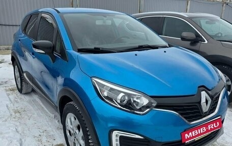 Renault Kaptur I рестайлинг, 2017 год, 1 370 000 рублей, 4 фотография