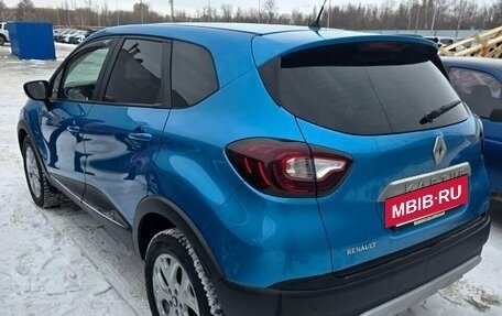 Renault Kaptur I рестайлинг, 2017 год, 1 370 000 рублей, 2 фотография