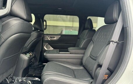 Infiniti QX80, 2025 год, 16 100 000 рублей, 11 фотография