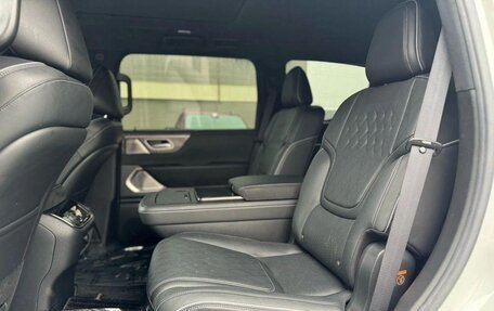 Infiniti QX80, 2025 год, 16 100 000 рублей, 16 фотография