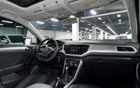 Volkswagen T-Roc I, 2022 год, 1 654 020 рублей, 5 фотография