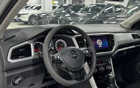 Volkswagen T-Roc I, 2022 год, 1 654 020 рублей, 6 фотография