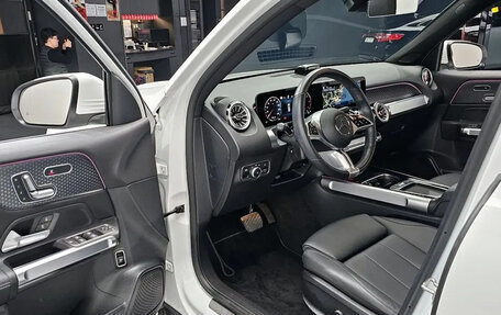 Mercedes-Benz GLB, 2024 год, 4 260 000 рублей, 5 фотография