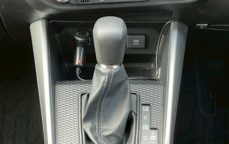 Toyota Raize I, 2021 год, 1 050 000 рублей, 12 фотография