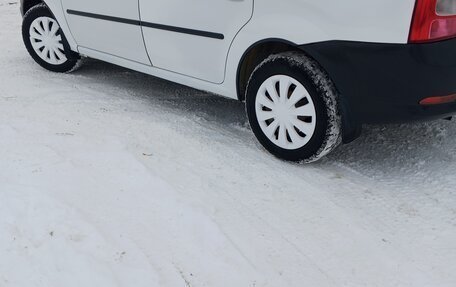 Renault Logan I, 2012 год, 400 000 рублей, 3 фотография