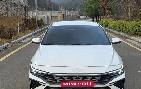 Hyundai Avante, 2023 год, 2 100 000 рублей, 1 фотография