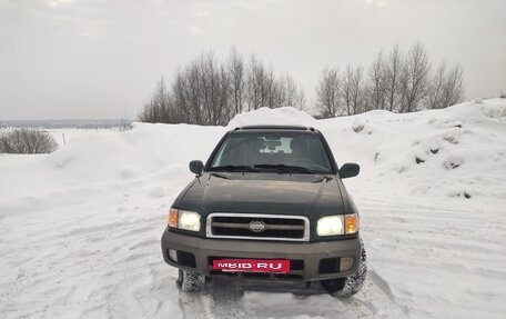 Nissan Pathfinder, 2001 год, 560 000 рублей, 2 фотография