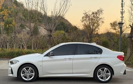 BMW 1 серия, 2022 год, 1 500 000 рублей, 6 фотография