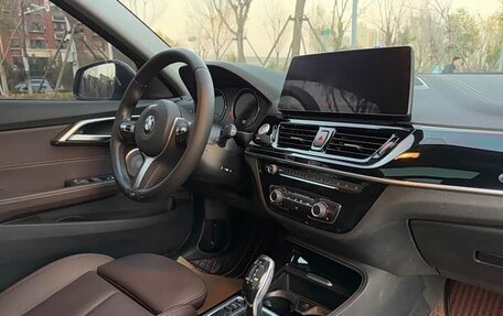 BMW 1 серия, 2022 год, 1 500 000 рублей, 15 фотография