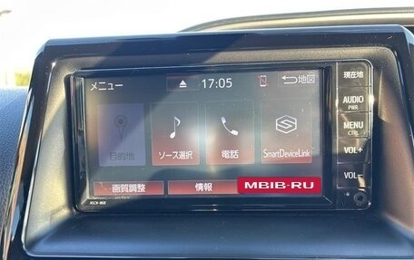 Toyota Voxy III, 2017 год, 1 700 000 рублей, 16 фотография