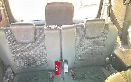 Toyota Voxy III, 2017 год, 1 700 000 рублей, 23 фотография