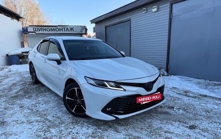 Toyota Camry, 2018 год, 2 680 000 рублей, 2 фотография
