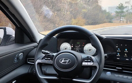 Hyundai Avante, 2023 год, 2 100 000 рублей, 11 фотография