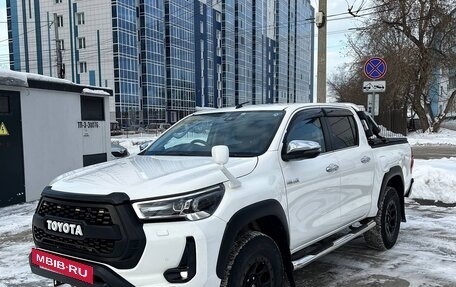 Toyota Hilux VIII, 2020 год, 4 800 000 рублей, 6 фотография