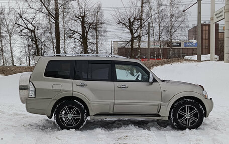 Mitsubishi Pajero III рестайлинг, 2006 год, 1 100 000 рублей, 8 фотография