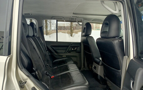 Mitsubishi Pajero III рестайлинг, 2006 год, 1 100 000 рублей, 16 фотография