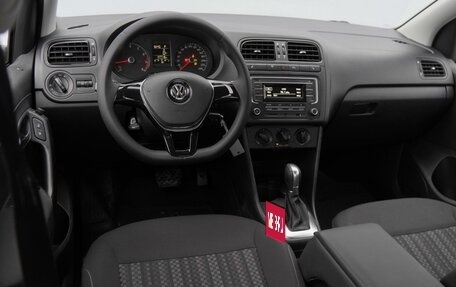 Volkswagen Polo VI (EU Market), 2017 год, 1 100 000 рублей, 6 фотография