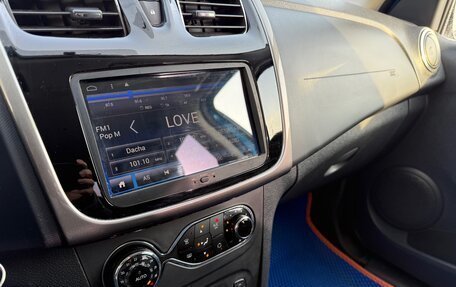 Renault Sandero II рестайлинг, 2018 год, 1 122 000 рублей, 14 фотография