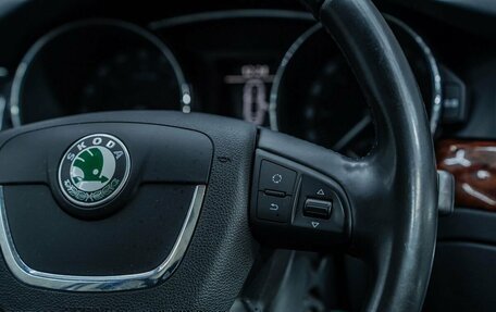 Skoda Superb III рестайлинг, 2012 год, 1 512 000 рублей, 19 фотография