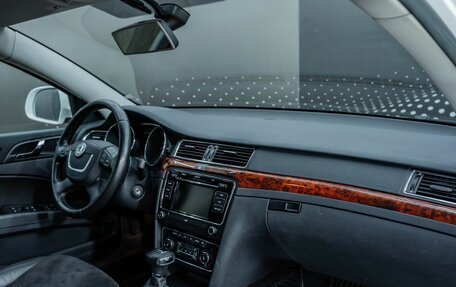 Skoda Superb III рестайлинг, 2012 год, 1 512 000 рублей, 22 фотография