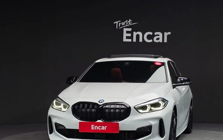 BMW 1 серия, 2021 год, 2 460 000 рублей, 2 фотография