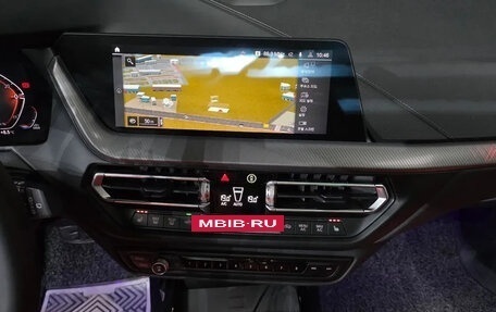 BMW 1 серия, 2021 год, 2 460 000 рублей, 11 фотография