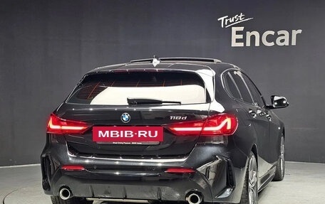 BMW 1 серия, 2021 год, 2 437 000 рублей, 4 фотография