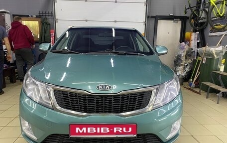 KIA Rio III рестайлинг, 2012 год, 1 100 000 рублей, 1 фотография