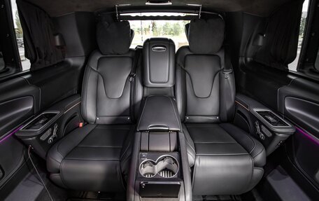 Mercedes-Benz V-Класс, 2023 год, 9 990 000 рублей, 10 фотография