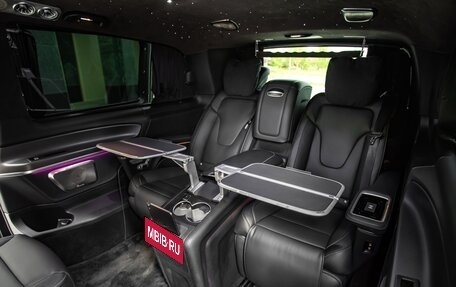 Mercedes-Benz V-Класс, 2023 год, 9 990 000 рублей, 12 фотография