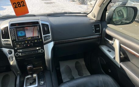 Toyota Land Cruiser 200, 2012 год, 3 899 000 рублей, 15 фотография