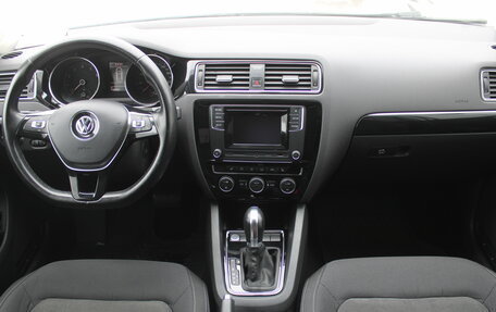 Volkswagen Jetta VI, 2017 год, 1 264 000 рублей, 9 фотография