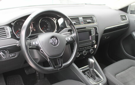 Volkswagen Jetta VI, 2017 год, 1 264 000 рублей, 10 фотография